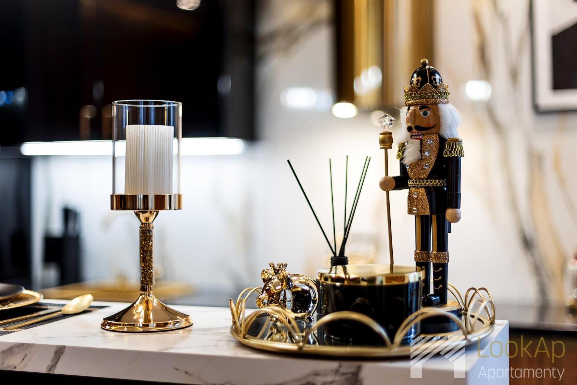 Premium Glamour By Lookap Apartment